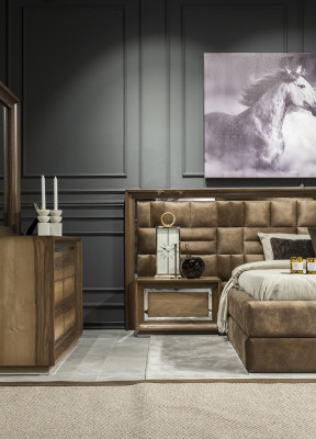 Κομψή καμπίνα υπνοδωματίου σε καφέ 6 τεμαχίων.