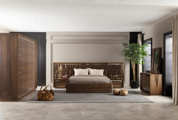 Τέλειο σετ επίπλων υπνοδωματίου με ντουλάπα, κομοδίνα και κρεβάτι σε 5 κομμάτια.