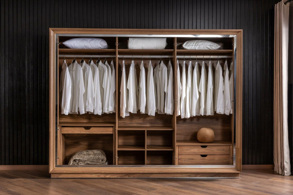 Ντουλάπα με 6 πόρτες για υπνοδωμάτιο