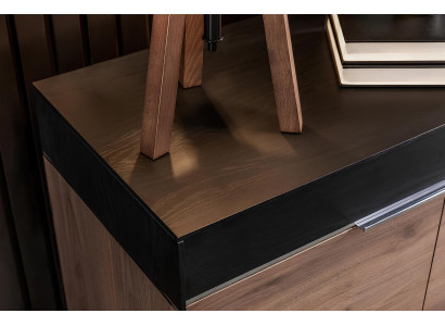 Συνθέσεις τραπεζαρίας με μαύρες καρέκλες