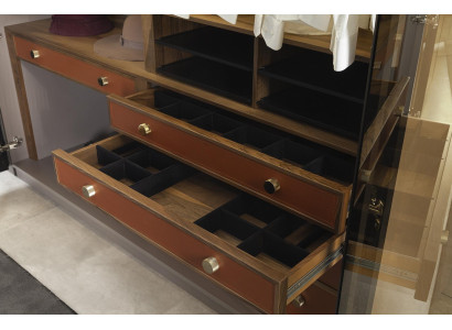 Ντουλάπα με διαφανείς συρόμενες πόρτες