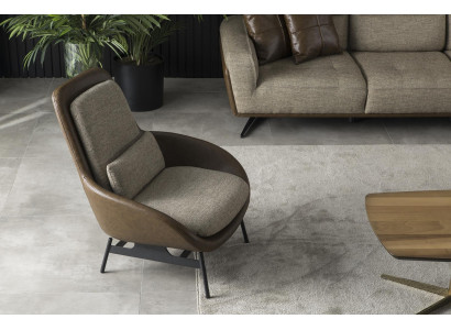 Καφέ πολυθρόνα lounge