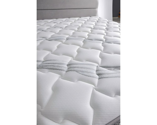 Κομψό γκρι κρεβάτι με ύφασμα και ξύλινο στρώμα