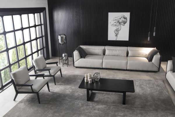 Set aus 4 Stück weißem Sofa Sessel Couchtisch mittelweicher Luxus