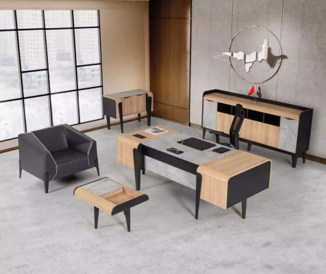 Moderner Arbeitszimmer Chefschreibtisch Arbeitszimmermöbel Büro Luxus Tisch