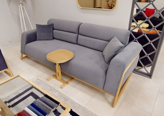 Brauner Polster 3-Sitzer Designer Wohnzimmer Exklusive Couch 3-er Sofa