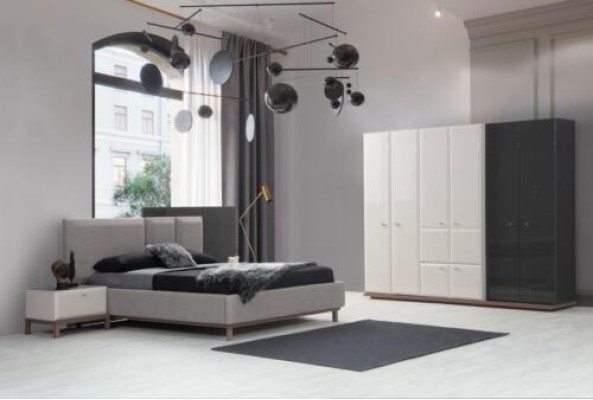 Grau-Weiße Schlafzimmer Garnitur Doppelbett Nachttische Kleiderschrank