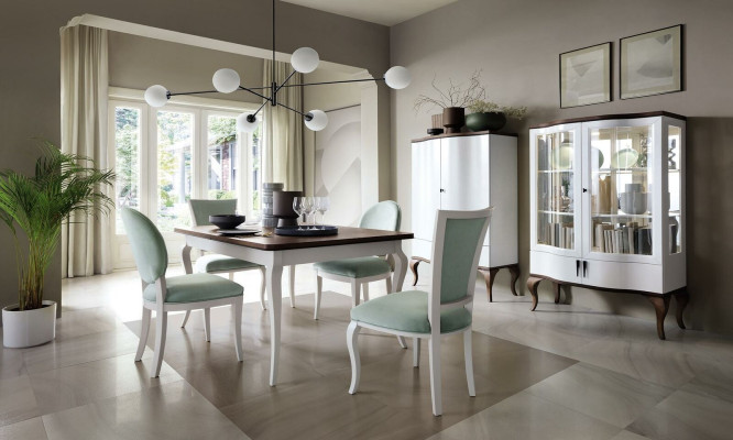 Essgarnitur Esstisch 4 x Stuhl Set Set Garnitur Essgruppe Tisch Klassische