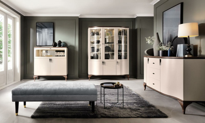 Esszimmer Garnitur Set Klassische Tisch 4x Stühle Vitrine Kommode 7tlg