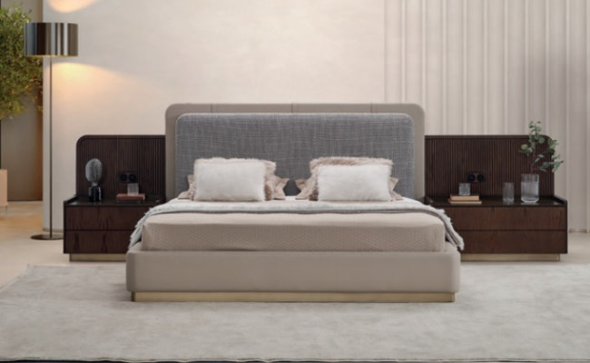 Schlafzimmer Set Luxus Komplettes Bett +2x Nachttische 3tlg  Modern Set