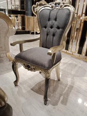 Exklusiver Chesterfield Esszimmer Stuhl Gemütlicher Stuhl Holz Textil Esszimmer Stühle