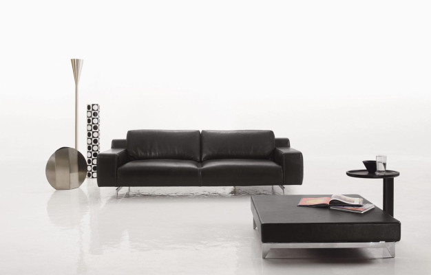 Dreisitz Luxus Sofa 3 Sitzer Sofas Sitz Design Couch Möbel Stil Leder Schwarz