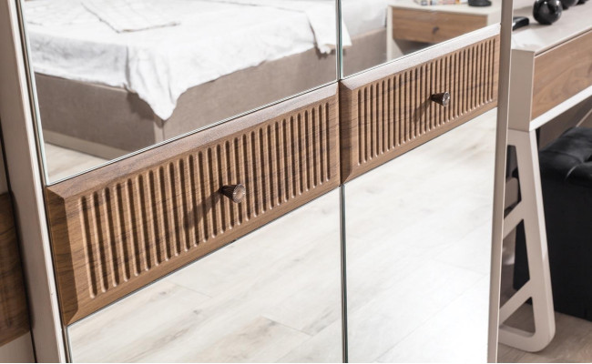 Stilvoller Kleiderschrank Moderner Glasschrank Schlafzimmer Schränke