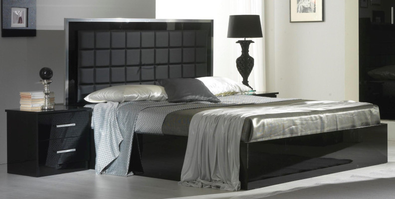 Schlafzimmer Möbel 3tlg. Set Hotel Bett + 2 Nachttische Hochglanz Betten Italien