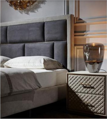 Schlafzimmer 3 tlg. Set Bett 2x Nachttisch Konsole Betten Doppel Polster Hotel