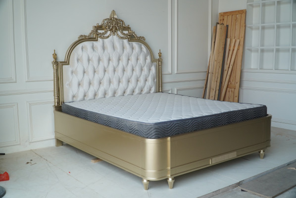Chesterfield Holz Doppelbett Betten Design Polster Bett Ehe Schlafzimmer 180x200