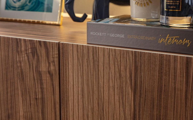 Anrichte Schrank Hochglanz Möbel Holz Luxus Kommode Sideboard Mit Spiegel Luxus Neu