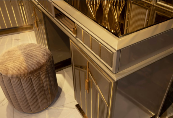 Schlafzimmer Set Bett Nachttisch Kommode Spiegel Kleiderschrank Neu Luxus 7tlg