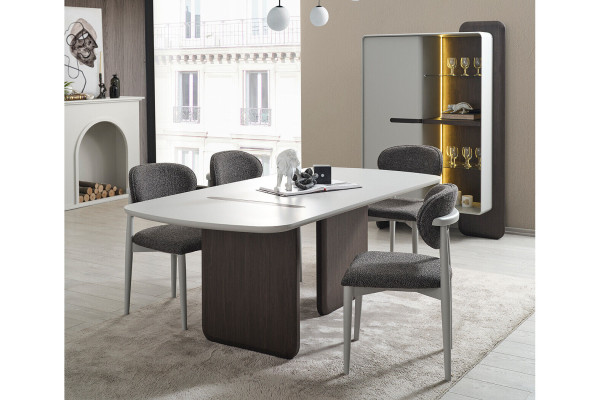 Grau-Weiße Esszimmer Möbel Esstisch 4x Luxus Stühle Designer Vitrine