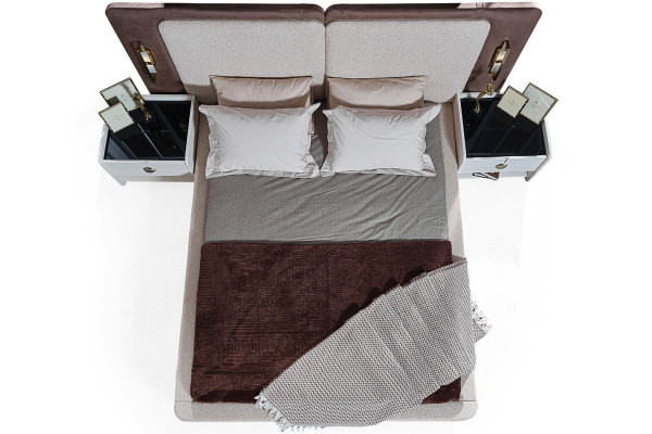 Stilvolle Schlafzimmer Möbel Designer Bett 2x Nachtische Kleiderschrank