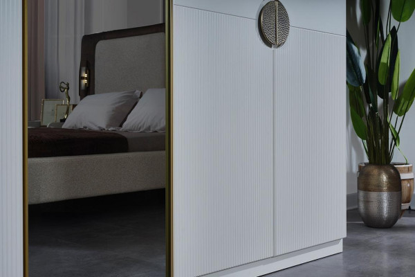 Moderner Weißer Kleiderschrank Schlafzimmer 4-türiger Holz Schrank Möbel