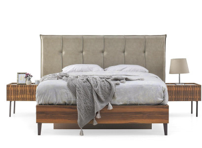 Moderne Schlafzimmer Polstergarnitur Designer Doppelbett Holz Konsolen