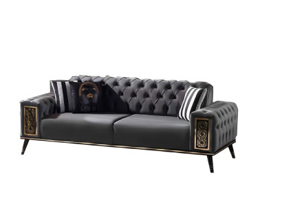 Chesterfield Schwarz-Goldener Dreisitzer Wohnzimmer Luxus 3-Sitzer Möbel