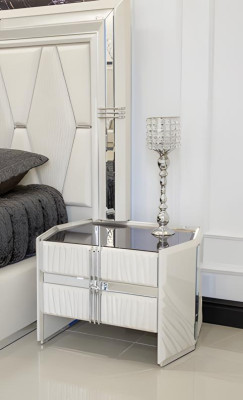 Schlafzimmer Set Bett + 2x Nachttische + Kommode 4tlg Moderne Möbel