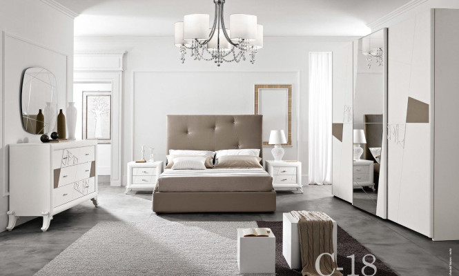 Stilvolle Designerkommode aus Naturholz vom italienischen Möbelhersteller