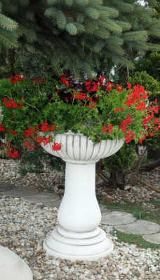 Blumenkübel Pflanz Kübel Dekoration Garten Vasen Natur Blumentöpfe Figur