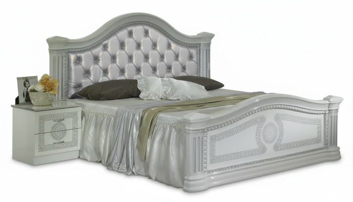 Designer Bett Schlafzimmer Betten Chesterfield Textil Leder Hotel Luxus Polster