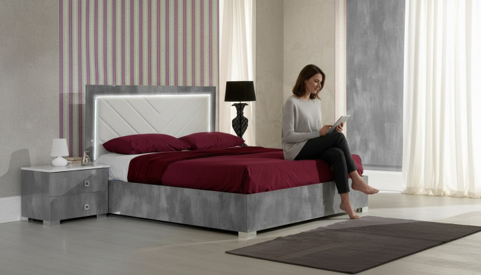 Design Schlafzimmer 3tlg. Bett 2x Nachttisch Klassischer Luxus Betten Set Möbel