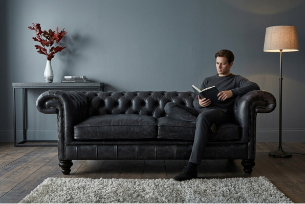 Designer grauer Chesterfield 3-Sitzer Luxus Wohnzimmer Couch