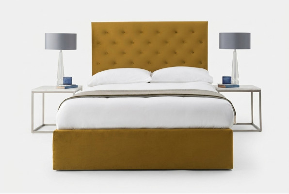 Englisches Chesterfield Bett Designer Polster Betten Gestell Textil Stoff Gold