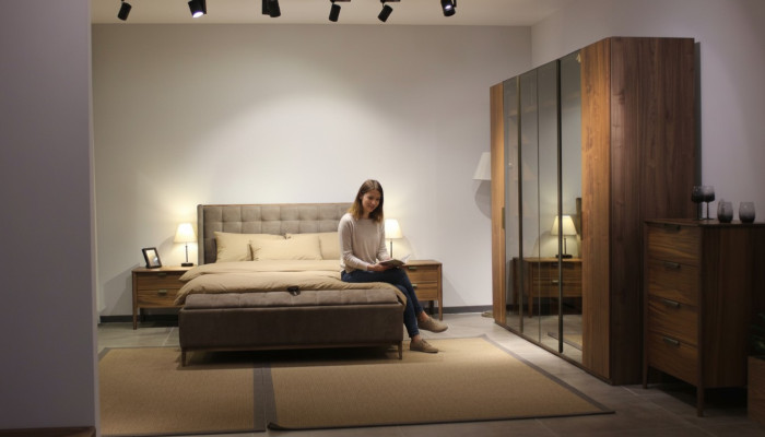 Designer Schlafzimmer Set Luxus Bett 2x Nachttisch Holz Komplett neu 3 tlg.