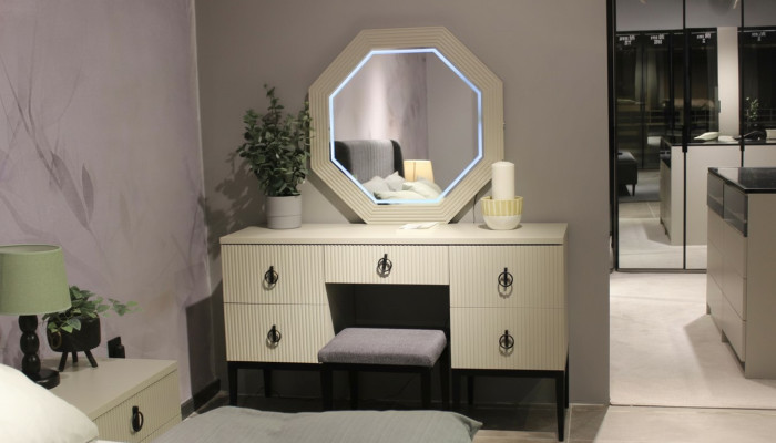 Praktisch Modern und Neu Schlafzimmer Schminktisch mit Spiegel und Hocker