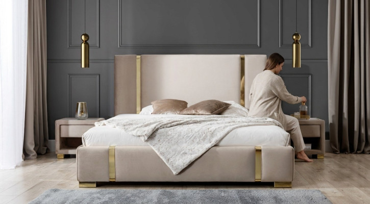 Komplette Schlafzimmer Garnitur Edelstahl Doppelbett Polster Nachttische