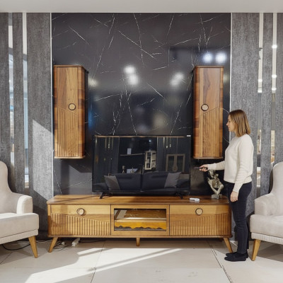 Stilvoller Hellbrauner TV-Lowboard Designer RTV Wohnzimmer Sideboard