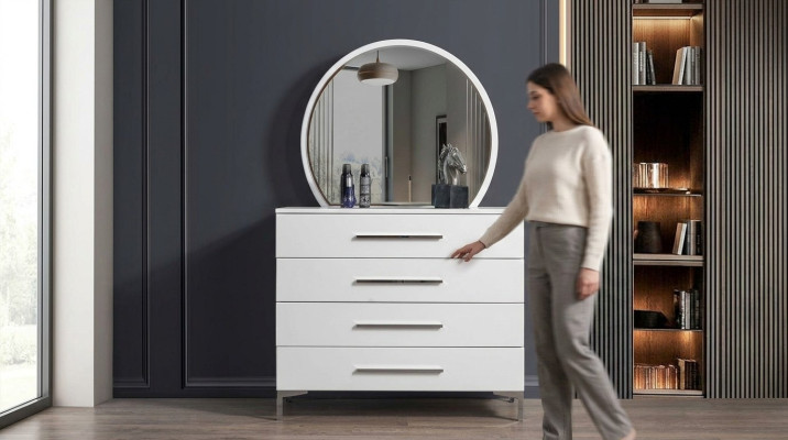 Viertürige Weiße Schlafzimmer Kommode Designer Glas Rundspiegel 2tlg Set