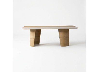 Moderner Esstisch aus Holz in Braun mit stilvollem Design