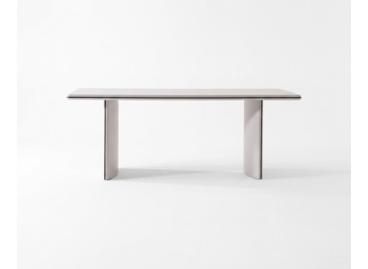 Moderner Esstisch aus Holz in Beige