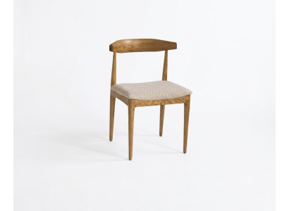 Eleganter Brauner Holzstuhl im modernen Design