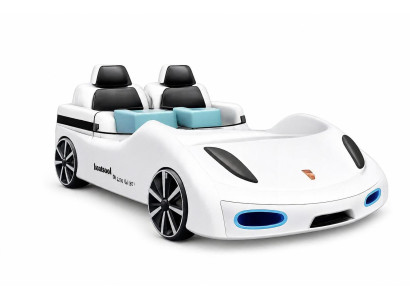 Weißes Kinderbett mit LED-Beleuchtung auf Rädern Auto-Bett