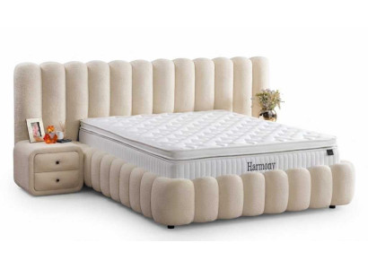 Weiches Bett Beige Kopfteil Hebemechanismus Matratze 2x Nachttischen