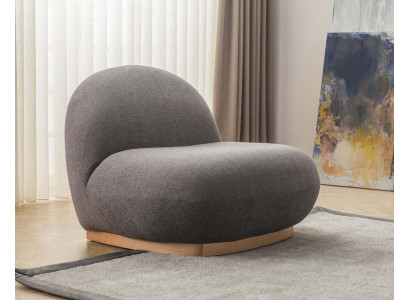 Harmonie im Interieur  sorgt der Sessel in stilvollem Design